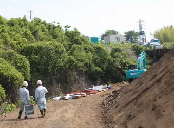 自分が関わった工事物件が町のいたるところに残っていくので、大きなやりがいと誇りが持てる仕事です。