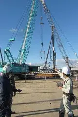 地域のランドマークとなるような建築物や人々の豊かな生活に欠かせない土木事業などにも関わり、地域に貢献しています。多くの人の笑顔を感じることができる仕事です。